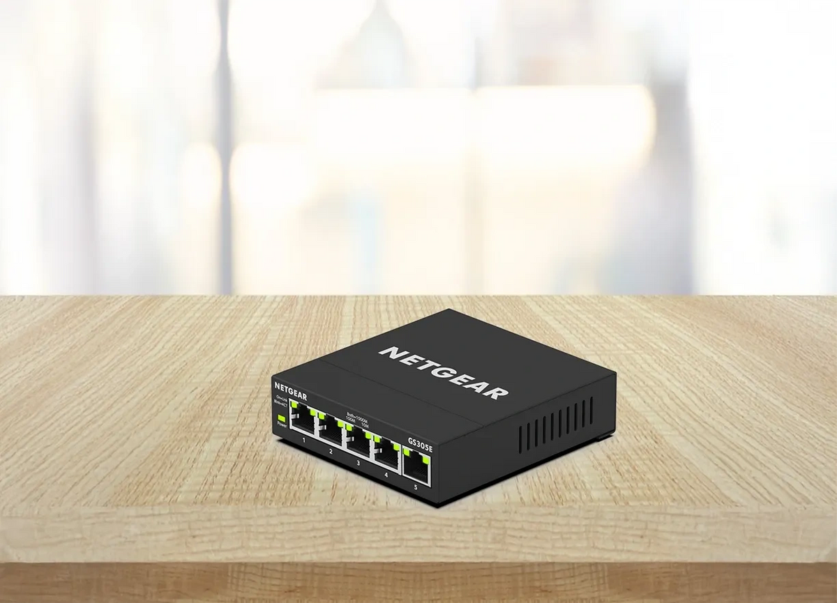 NETGEAR Plus GS305E Smart Switch - 5 Ports - Tech Syndicate