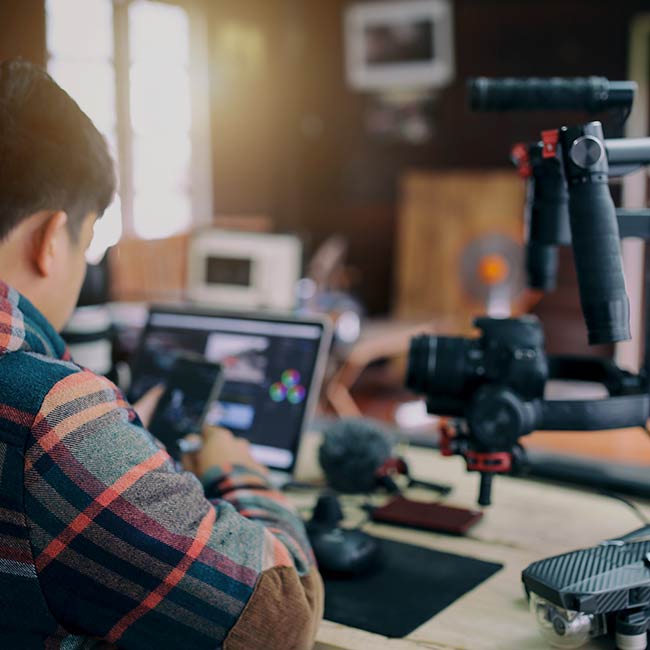 ASUS ProArt Display PA148CTV used by photographers