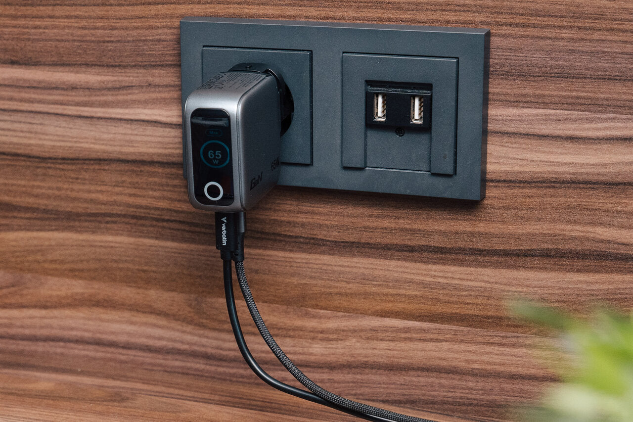 Gan Charger With Display 30238 July 2026 Df 7