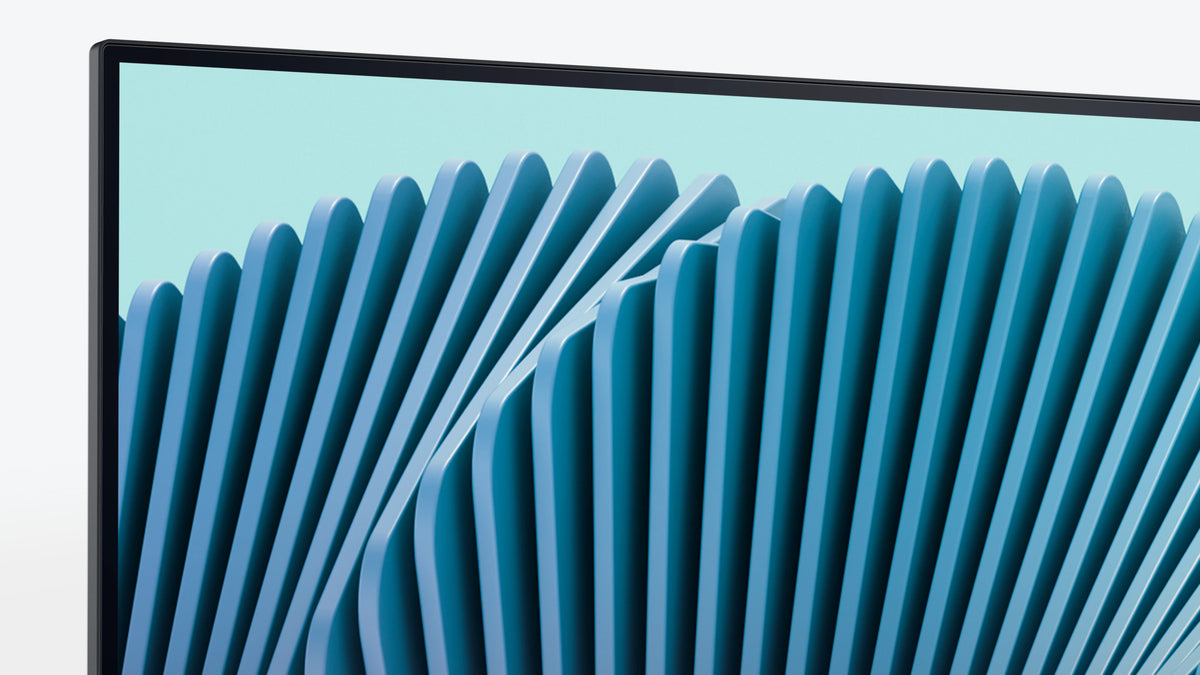 Right facing image of the Dell Pro Monitor, highlighting the thin bezel.